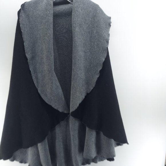 Nardi & Tagliaferri Wool-Blend Cape/Shawl  open cardigan one size - Picture 2 of 10